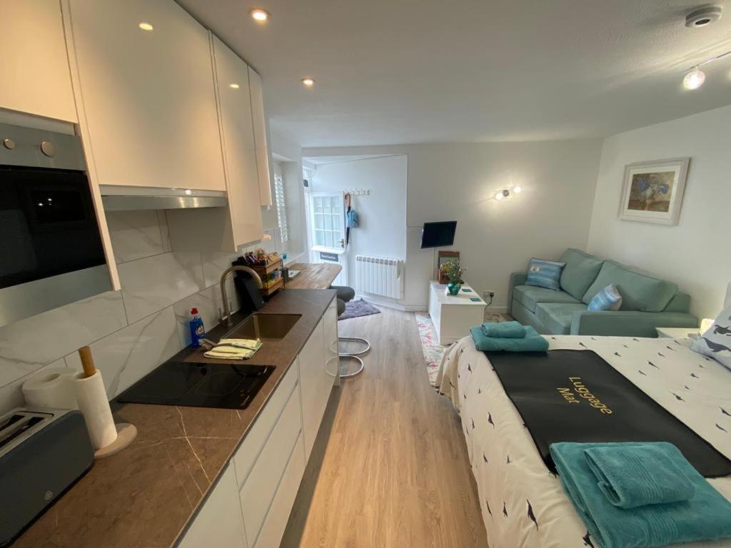 Sweet Caroline - Luxury Studio Stone'S Throw From Mousehole Harbour מראה חיצוני תמונה